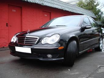 2004 Mercedes-Benz C-Class Pictures