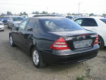 2004 Mercedes-Benz C-Class Pics