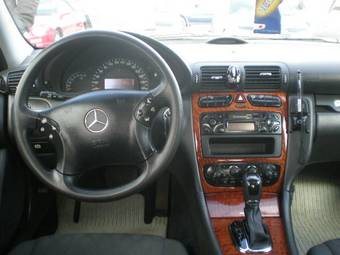 2004 Mercedes-Benz C-Class Pictures