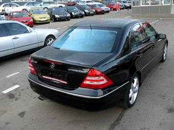 2004 Mercedes-Benz C-Class Photos