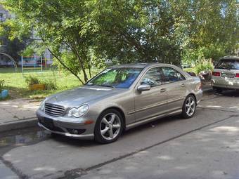 2004 Mercedes-Benz C-Class Pics