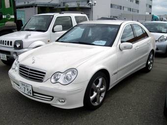 2004 Mercedes-Benz C-Class Pictures