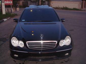 2004 Mercedes-Benz C-Class Photos