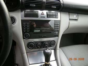 2005 Mercedes-Benz C-Class Images