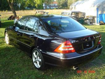 2005 Mercedes-Benz C-Class Photos