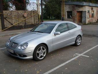 2005 Mercedes-Benz C-Class Photos