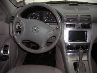 2005 Mercedes-Benz C-Class Pics