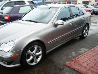 2005 Mercedes-Benz C-Class Photos