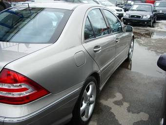 2005 Mercedes-Benz C-Class Photos