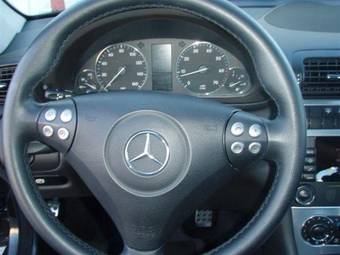 2005 Mercedes-Benz C-Class Wallpapers
