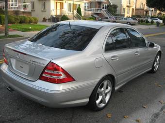 2005 Mercedes-Benz C-Class Wallpapers