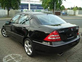 2005 Mercedes-Benz C-Class Photos