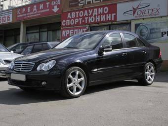 2005 Mercedes-Benz C-Class Pictures