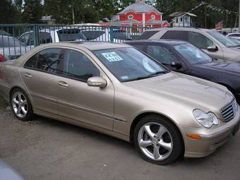 2005 Mercedes-Benz C-Class Photos
