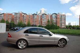 2005 Mercedes-Benz C-Class Pictures