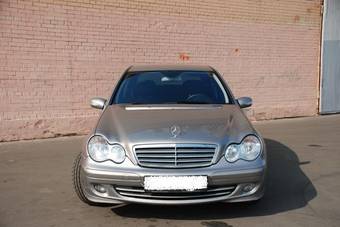 2005 Mercedes-Benz C-Class Pictures