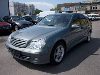 2005 Mercedes-Benz C-Class Photos