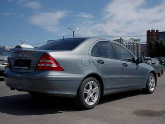 2005 Mercedes-Benz C-Class Pictures