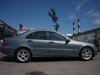 2005 Mercedes-Benz C-Class Photos