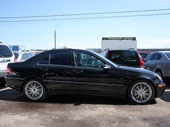 2005 Mercedes-Benz C-Class Photos