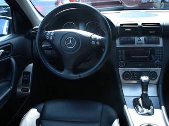 2005 Mercedes-Benz C-Class Photos