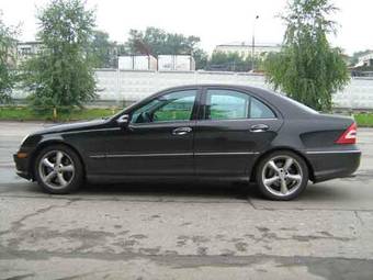 2005 Mercedes-Benz C-Class Wallpapers