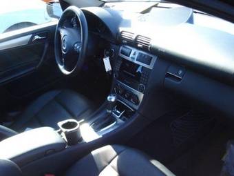 2005 Mercedes-Benz C-Class Wallpapers