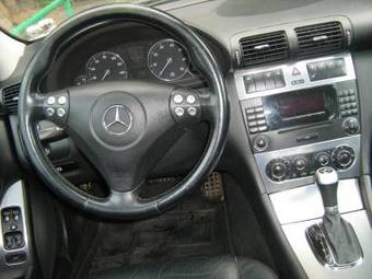 2005 Mercedes-Benz C-Class Photos