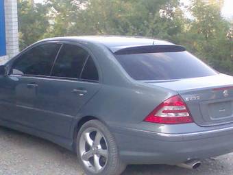 2005 Mercedes-Benz C-Class Photos