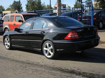 2005 Mercedes-Benz C-Class Pictures