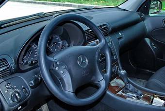 2006 Mercedes-Benz C-Class Photos