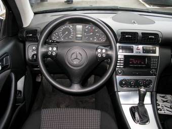 2006 Mercedes-Benz C-Class Photos