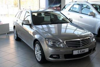 2008 Mercedes-Benz C-Class Pictures