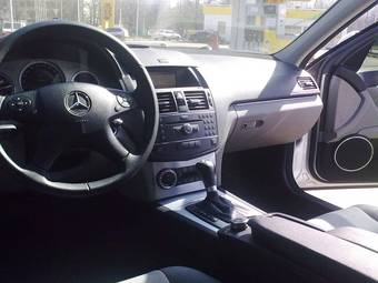 2008 Mercedes-Benz C-Class Pictures