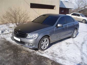 2009 Mercedes-Benz C-Class Pictures