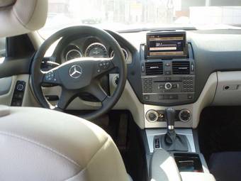 2009 Mercedes-Benz C-Class Pictures
