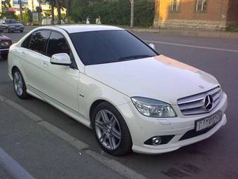 2009 Mercedes-Benz C-Class Pictures
