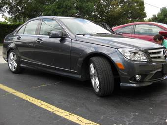 2009 Mercedes-Benz C-Class Pictures