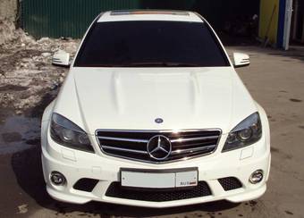 2010 Mercedes-Benz C-Class Pictures