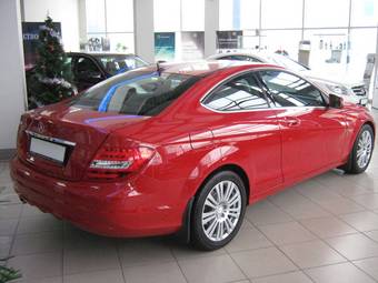 2011 Mercedes-Benz C-Class Photos