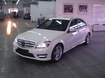 2011 Mercedes-Benz C-Class Pictures