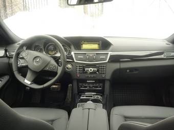 2011 Mercedes-Benz C-Class Wallpapers