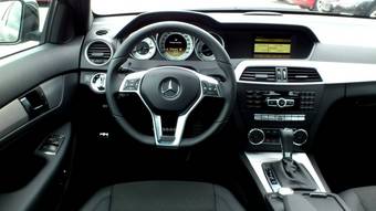 2012 Mercedes-Benz C-Class Images