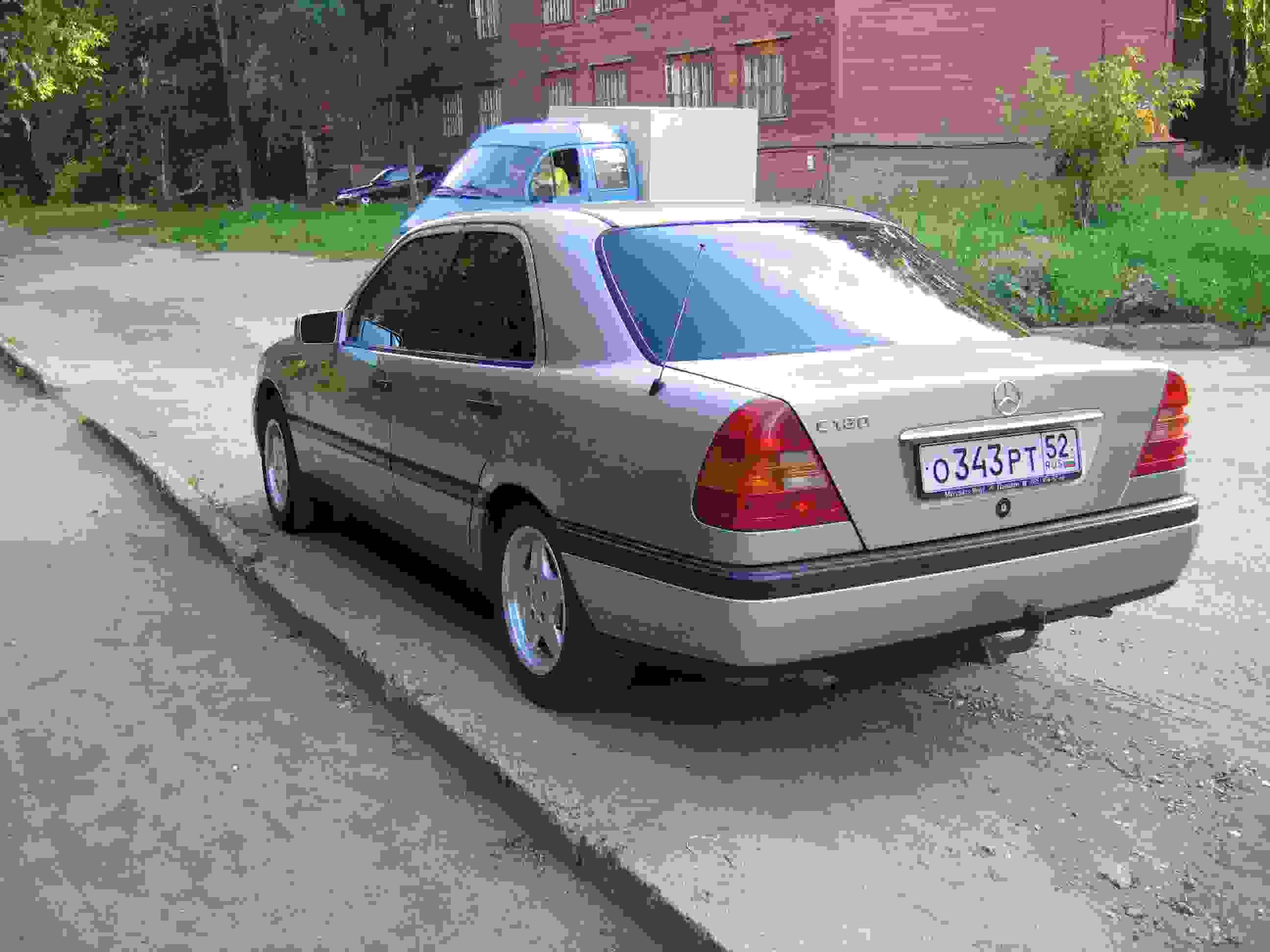 1993 Mercedes-Benz C180