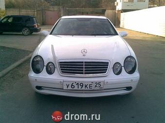 2000 Mercedes-Benz CLK-Class Pictures