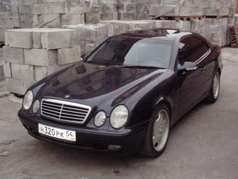 2000 Mercedes-Benz CLK-Class Images
