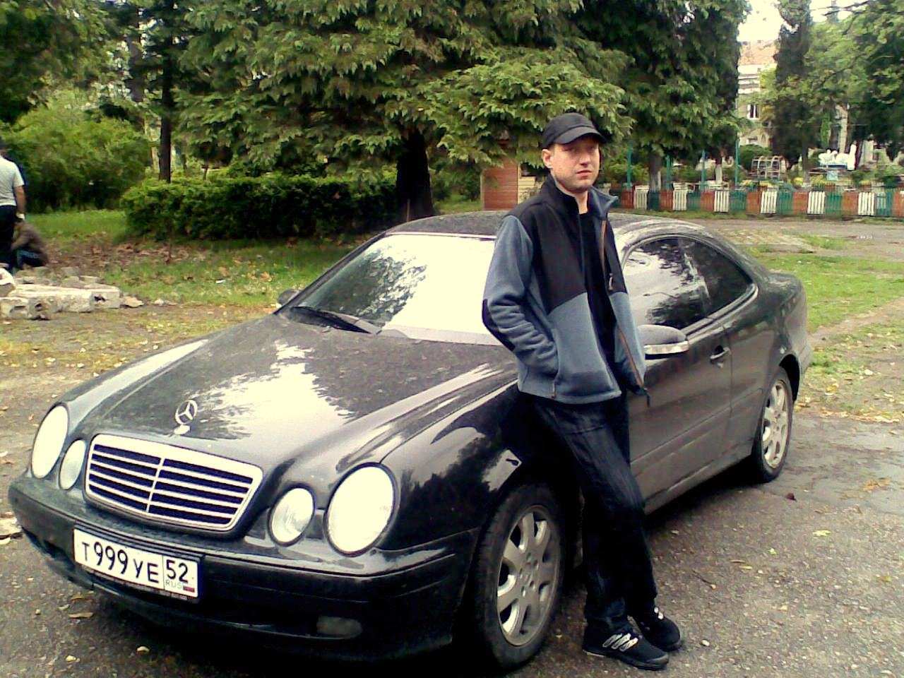 2000 Mercedes-Benz CLK-Class