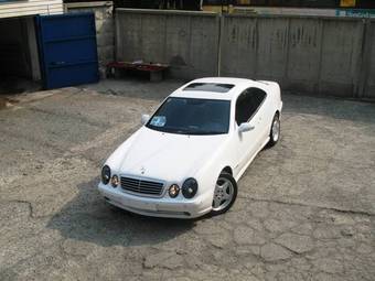 2000 Mercedes-Benz CLK-Class Photos