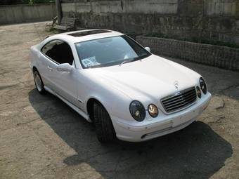 2000 Mercedes-Benz CLK-Class Pictures
