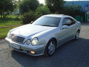 2000 Mercedes-Benz CLK-Class Photos